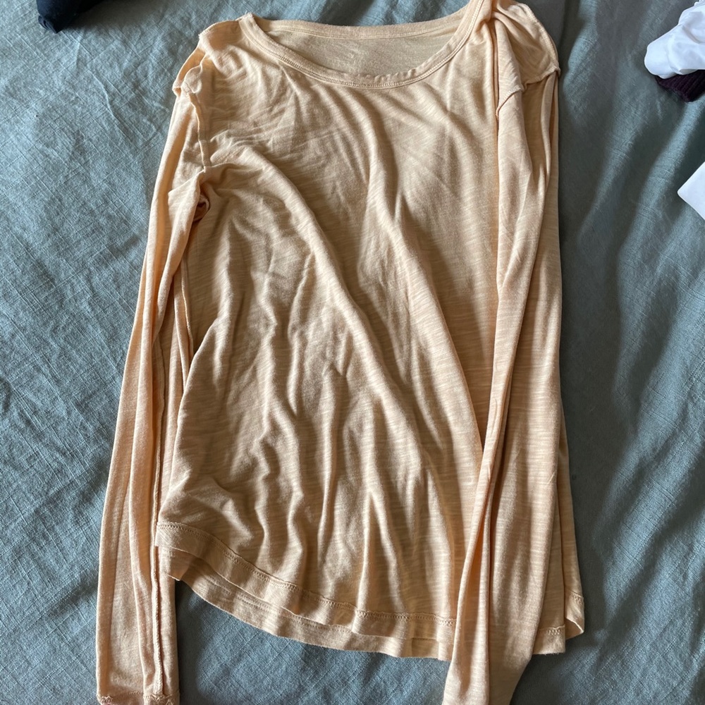 Long sleeve yellow tee